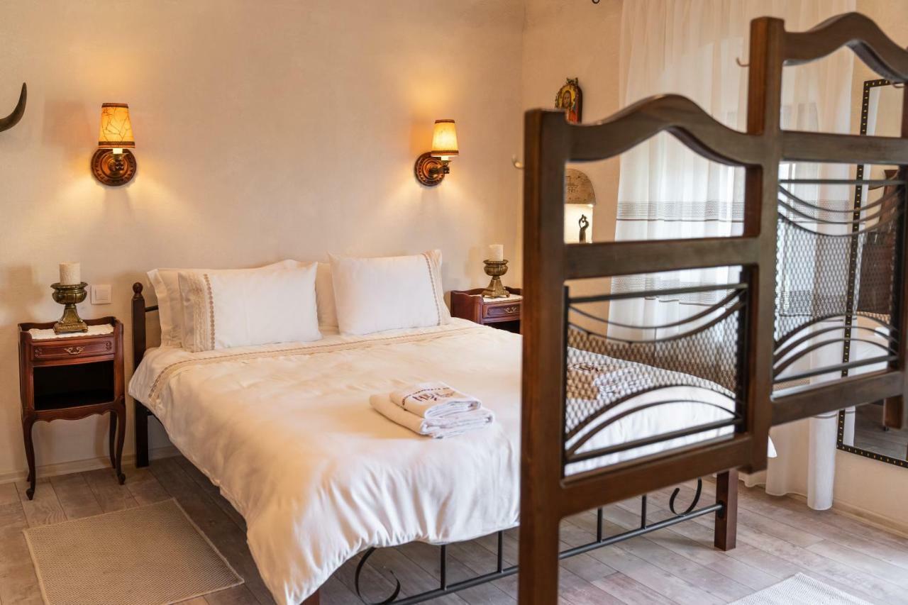 Historic Apartment In The Heart Of The City Veliko Tărnovo Exterior foto