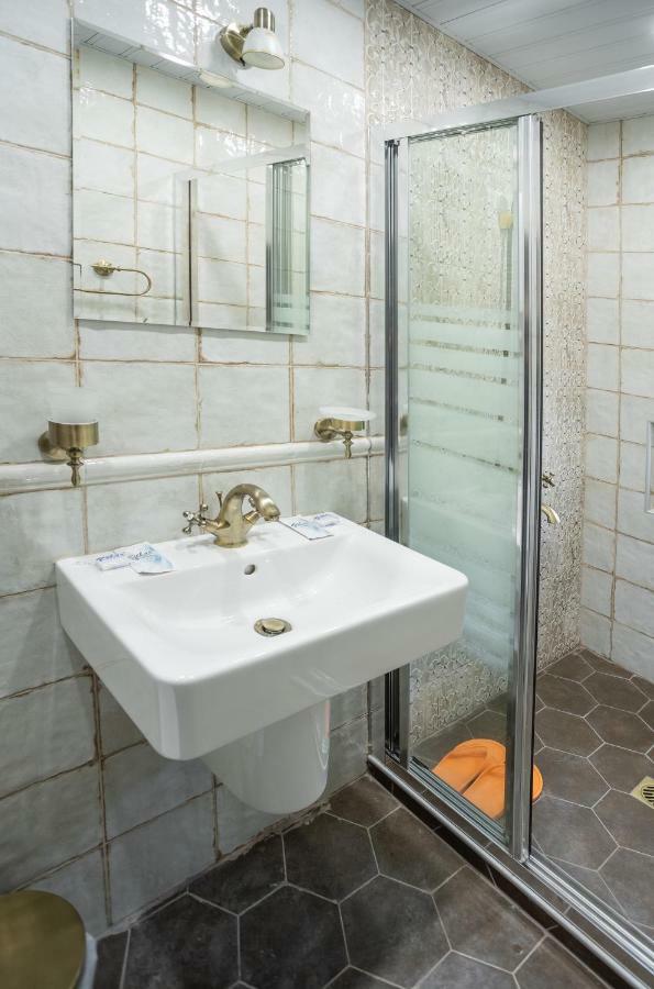 Historic Apartment In The Heart Of The City Veliko Tărnovo Exterior foto